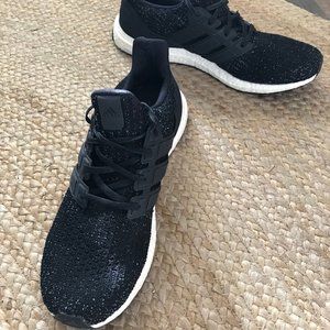 adidas Ultra Boost Men's 10.5 running shoes